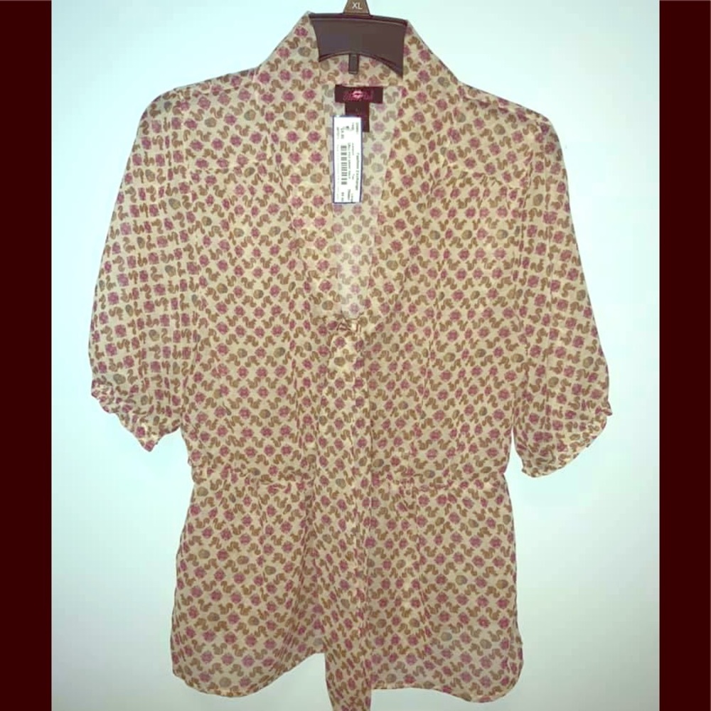 Ultra Flirt cute sheer blouse with squirrels Lg